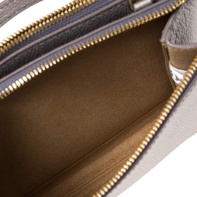 مملوكة مسبقًا MCM Metallic Lilac Leather Milla Double Zip Crossbody Bag