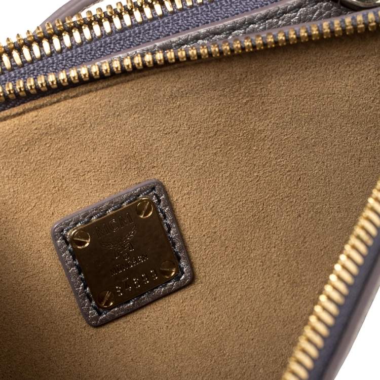 مملوكة مسبقًا MCM Metallic Lilac Leather Milla Double Zip Crossbody Bag