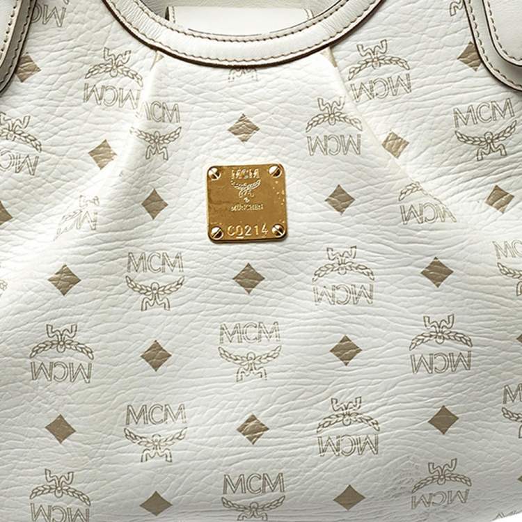 مملوكة مسبقًا MCM White Visetos Coated Canvas and Leather Shoulder Bag