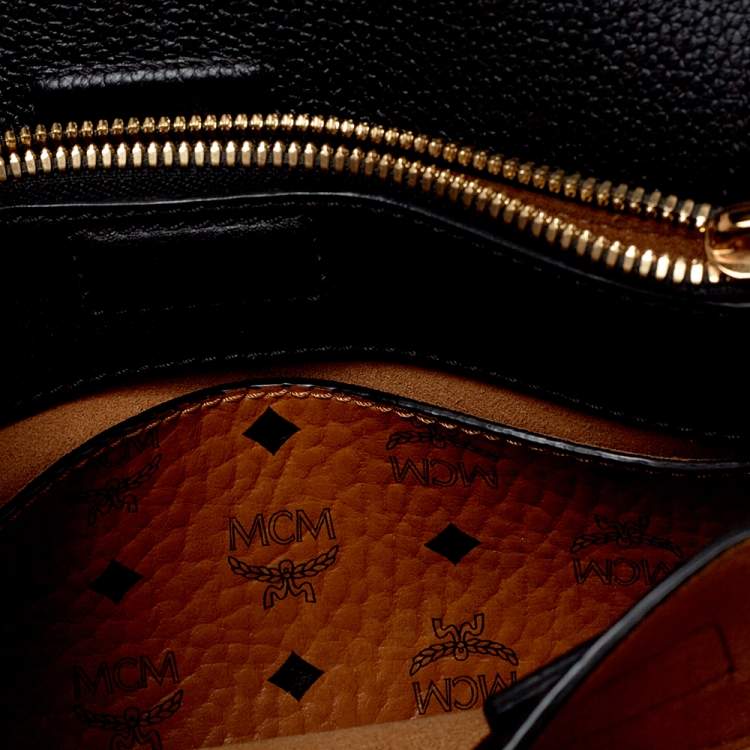 مملوكة مسبقًا MCM Black Leather Mini Milla Tote
