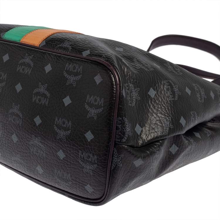مملوكة مسبقًا MCM Black Visetos Coated Canvas and Leather Medium Princess Lion Shopper Tote