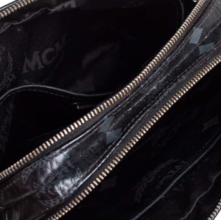 مملوكة مسبقًا MCM Black Visetos Coated Canvas Double Zip Camera Crossbody Bag