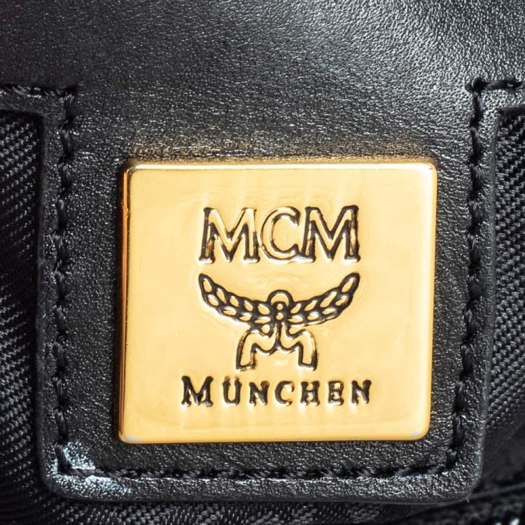 Pre Owned MCM Black Quilted Leather Shoulder Bag