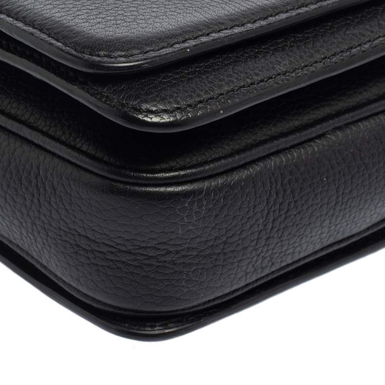 مملوكة مسبقًا MCM Black Leather Mona Crossbody Bag