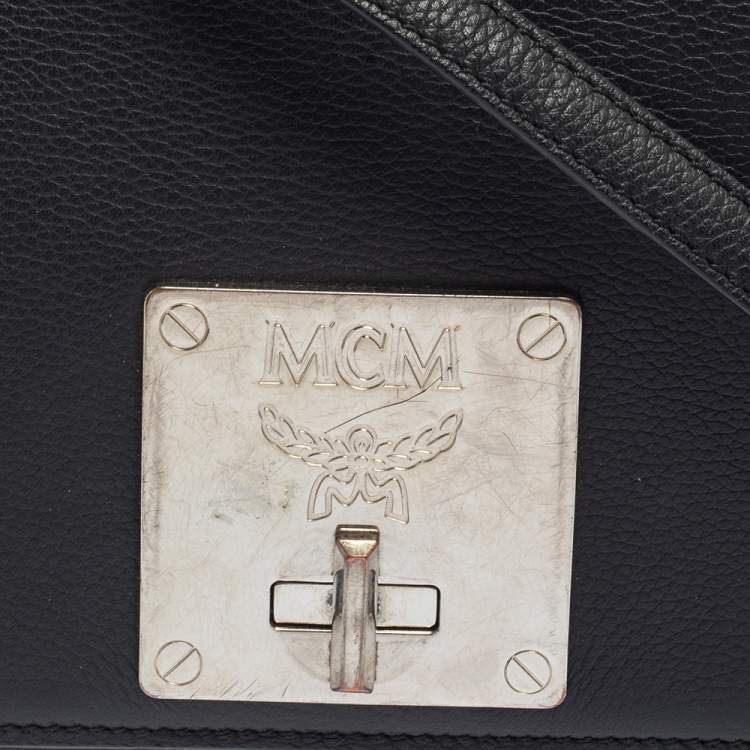 مملوكة مسبقًا MCM Black Leather Mona Crossbody Bag