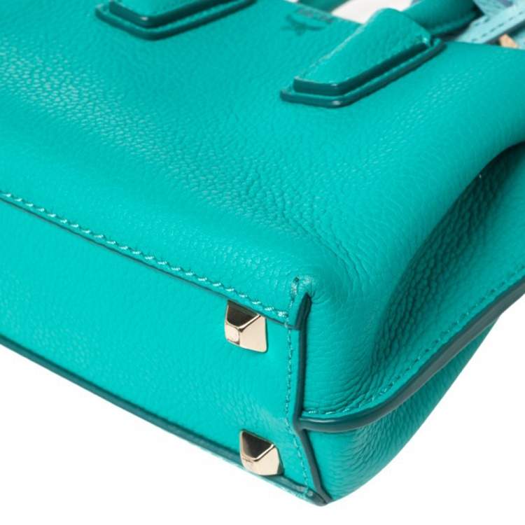 مملوكة مسبقًا MCM Green Leather X Mini Milla Crossbody Bag