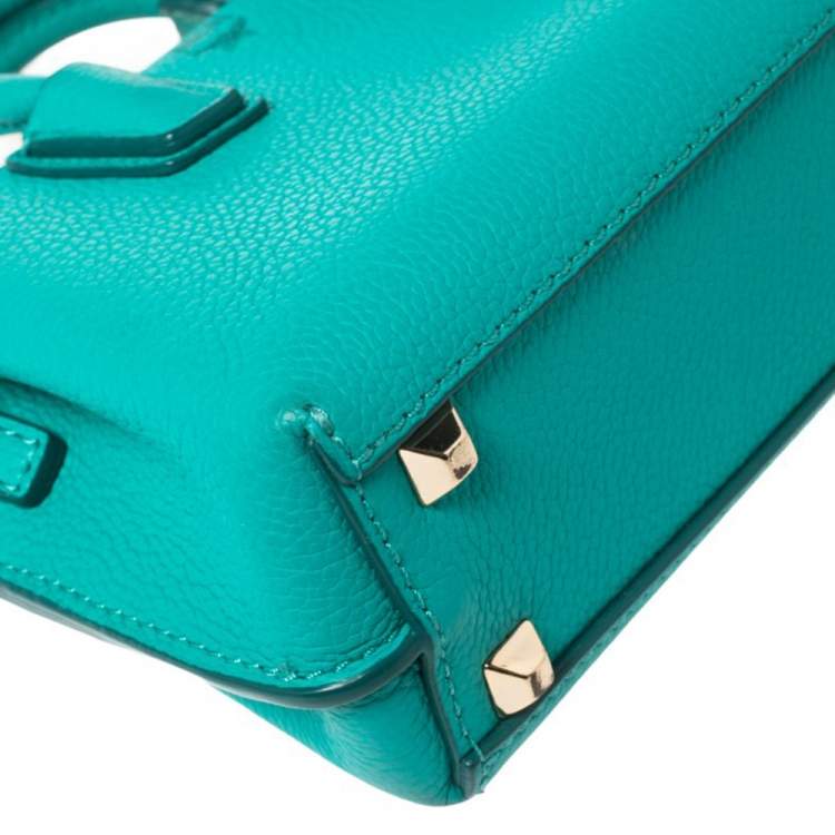 مملوكة مسبقًا MCM Green Leather X Mini Milla Crossbody Bag