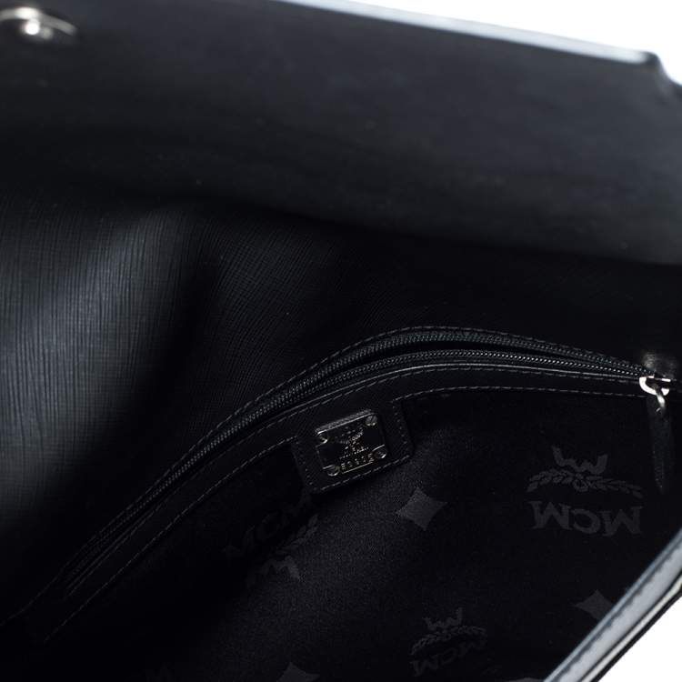 مملوكة مسبقًا MCM Black/White Leather Envelope Clutch