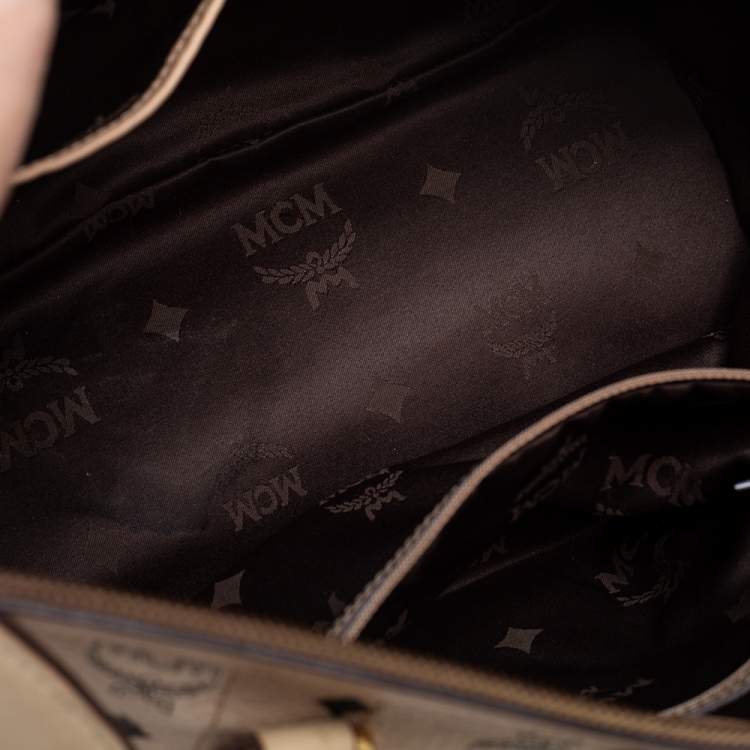 مملوكة مسبقًا MCM Cream/Beige Visetos Coated Canvas and Leather Shopper Tote