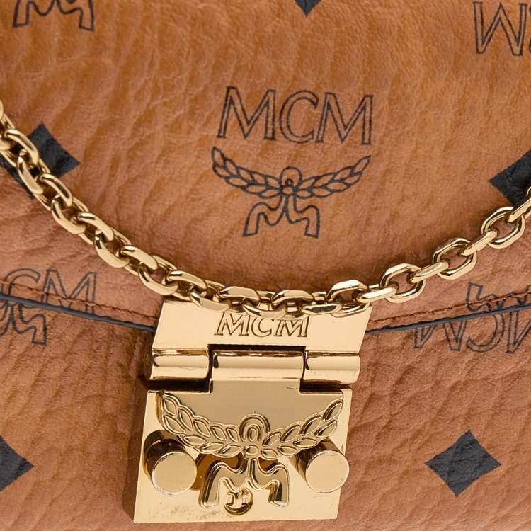 مملوكة مسبقًا MCM Brown Visetos Canvas Patricia WOC Wallet