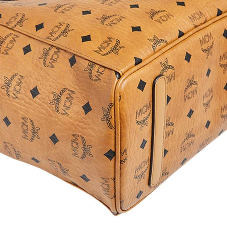 مملوكة مسبقًا MCM Cognac Visetos Coated Canvas Reversible Liz Shopper Tote