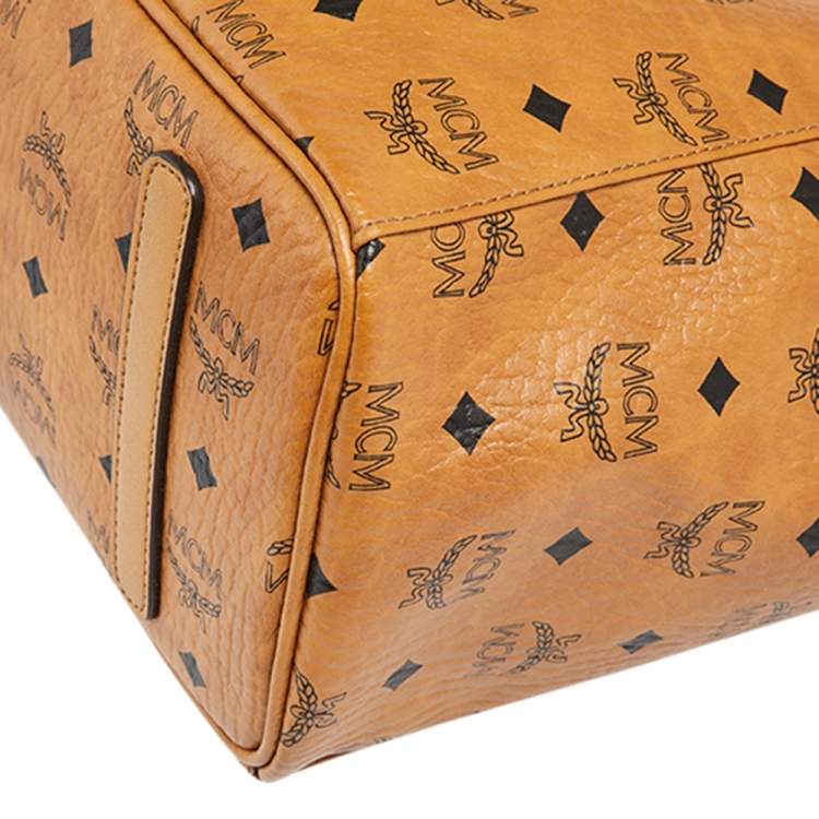 مملوكة مسبقًا MCM Cognac Visetos Coated Canvas Reversible Liz Shopper Tote