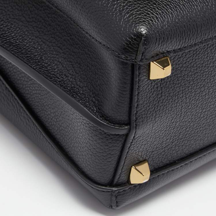مملوكة مسبقًا MCM Black Leather Milla Tote