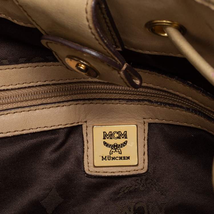 مملوكة مسبقًا MCM Beige Visetos Coated Canvas and Leather Drawstring Tote