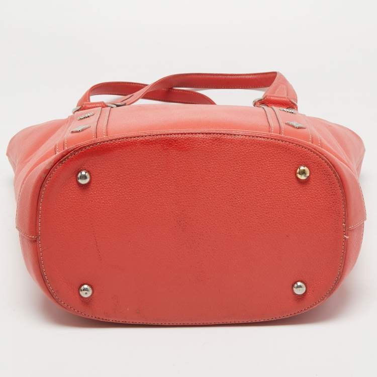 مملوكة مسبقًا MCM Orange Pebbled Leather Studded Tote