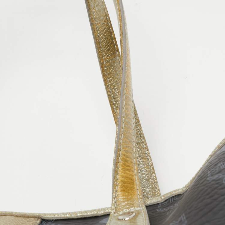 مملوكة مسبقًا MCM Dark Blue/Gold Visetos Coated Canvas Princess Lion Shopper Tote