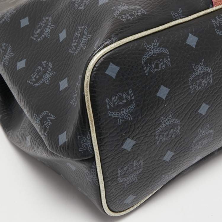 مملوكة مسبقًا MCM Dark Blue/Gold Visetos Coated Canvas Princess Lion Shopper Tote
