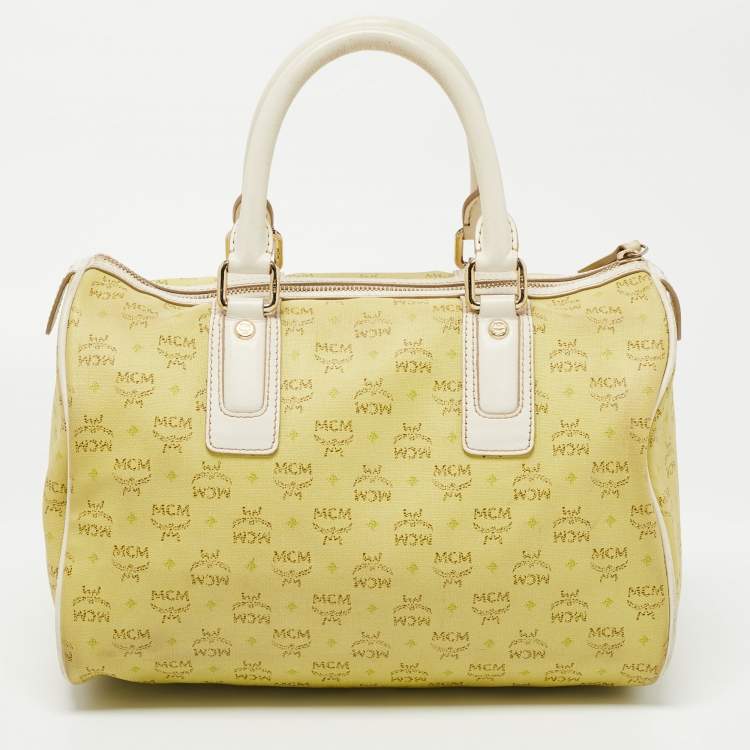 مملوكة مسبقًا MCM Lime/White Visetos Coated Canvas and Leather Boston Bag