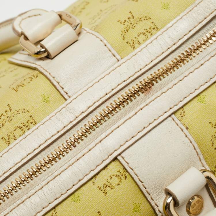 مملوكة مسبقًا MCM Lime/White Visetos Coated Canvas and Leather Boston Bag