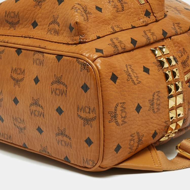 مملوكة مسبقًا MCM Cognac Visetos Coated Canvas Small Studs Stark Backpack