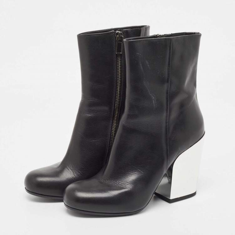 Pre Owned McQ by Alexander McQueen Black Leather Geffrye Ankle Boots Size 39
