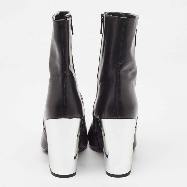 Pre Owned McQ by Alexander McQueen Black Leather Geffrye Ankle Boots Size 39
