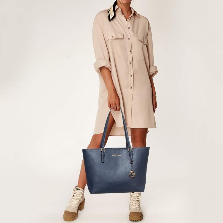 Pre Owned Michael Kors Navy Blue Leather Medium Jet Set Travel Tote