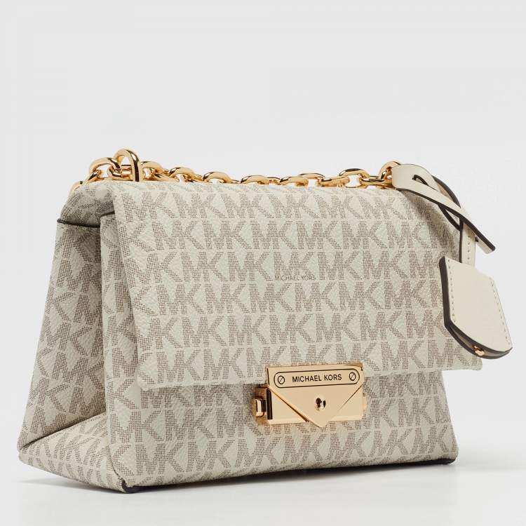 مملوكة مسبقًا Michael Kors Cream Signature Coated Canvas and Leather Small Cece Shoulder Bag