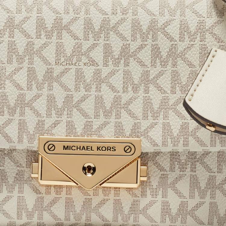 مملوكة مسبقًا Michael Kors Cream Signature Coated Canvas and Leather Small Cece Shoulder Bag