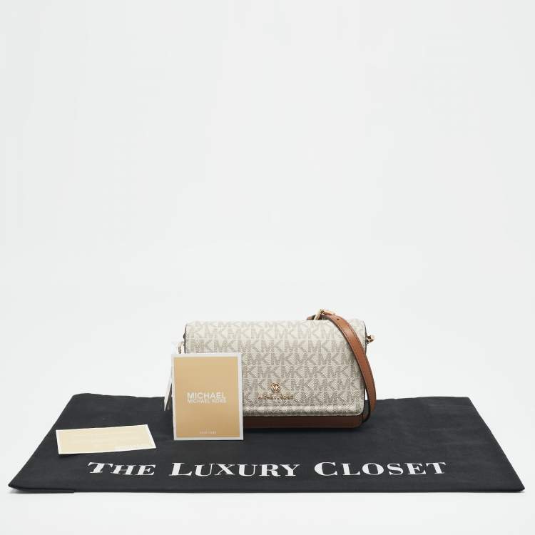 Pre Owned Michael Kors White/Brown Signature Coated Canvas and Leather Jet Set Phone Crossbody Bag