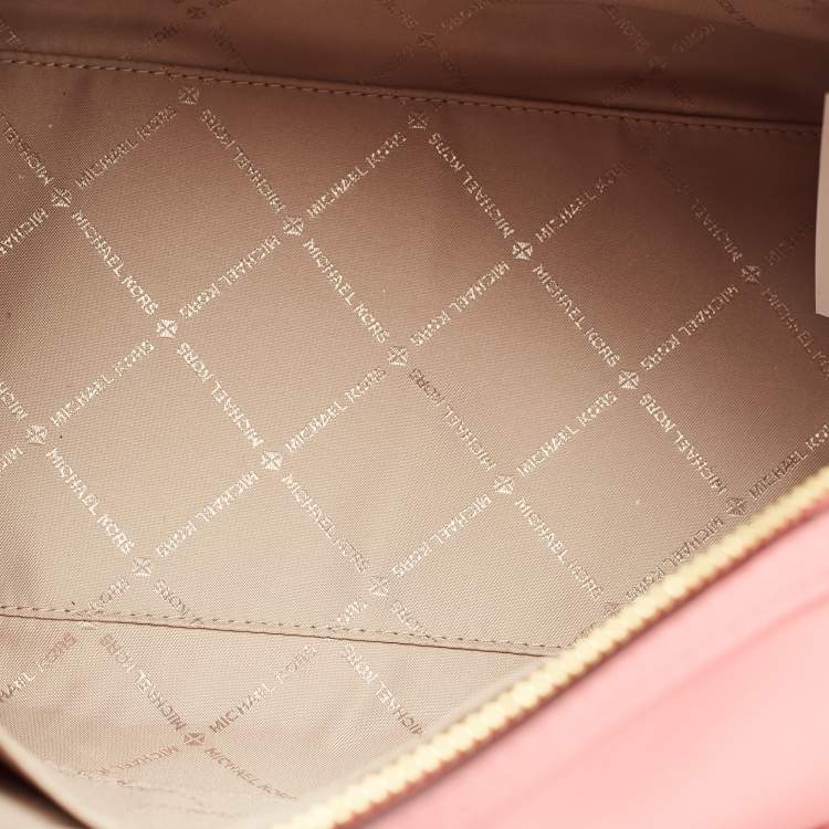 Pre Owned Michael Kors Tea Rose/Beige Signature Coated Canvas Medium Travel Duffle Bag