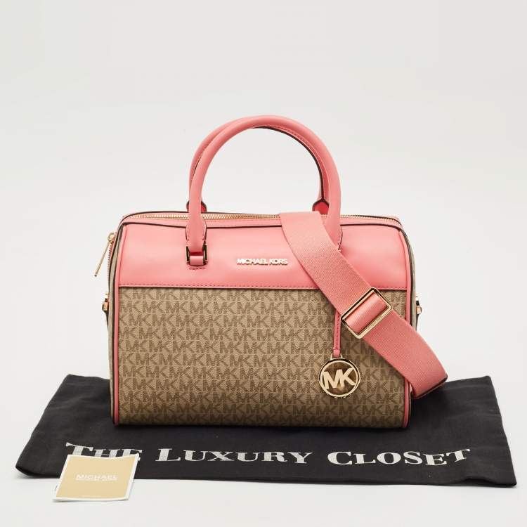 Pre Owned Michael Kors Tea Rose/Beige Signature Coated Canvas Medium Travel Duffle Bag