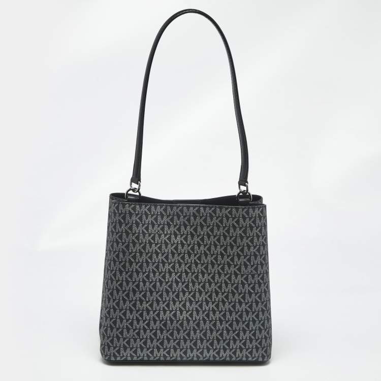 Pre Owned Michael Kors Black Signature Coated Canvas and Snakeskin Embossed Leather Medium Pratt Bucket Bag
