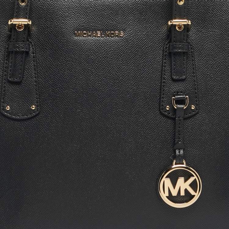 Pre Owned Michael Kors Black Leather Medium Voyager Tote