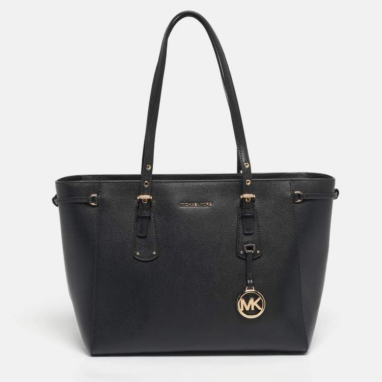 Pre Owned Michael Kors Black Leather Medium Voyager Tote