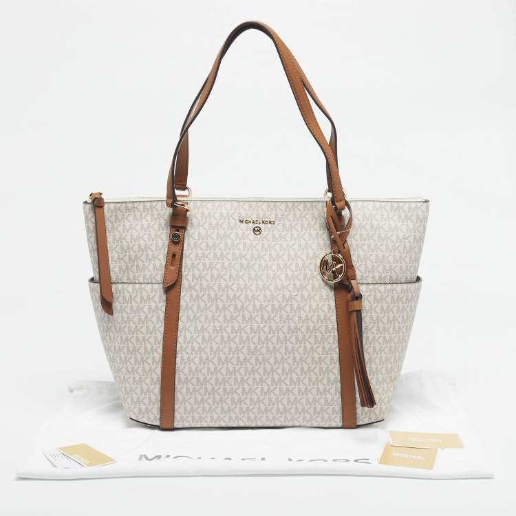 Pre Owned Michael Kors Vanilla/Brown Signature Coated Canvas Large Sullivan Tote