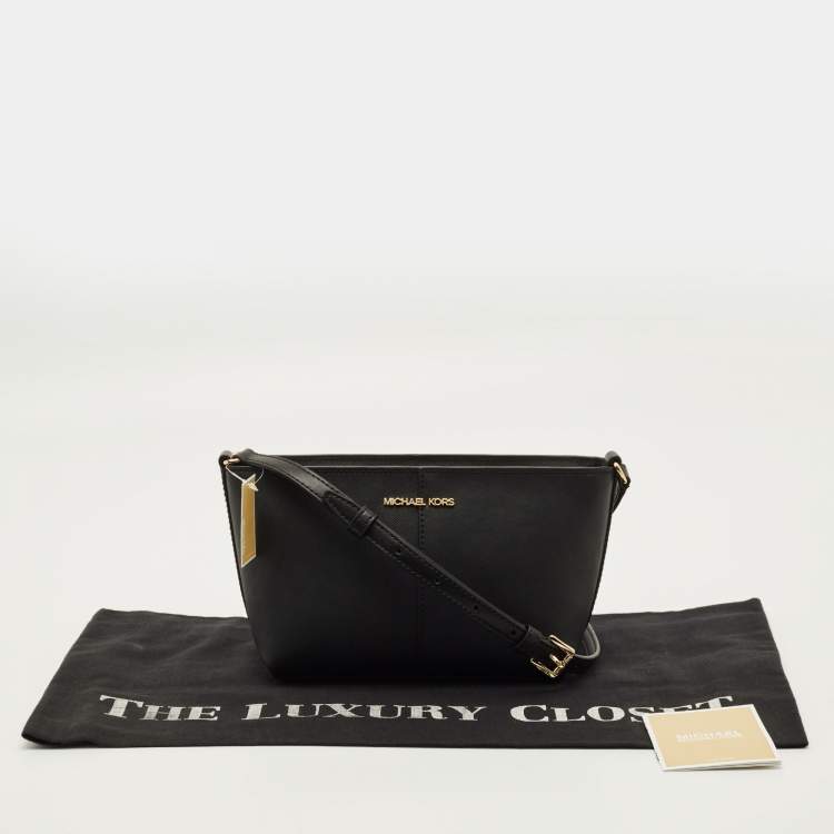 Pre Owned Michael Kors Jet Set Travel Black Leather Crossbody Bag