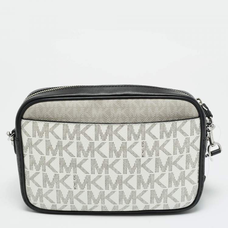 Pre Owned Michael Kors Jet Set Charm Large Tricolor Signature Coated Canvas Camera Crossbody Bag