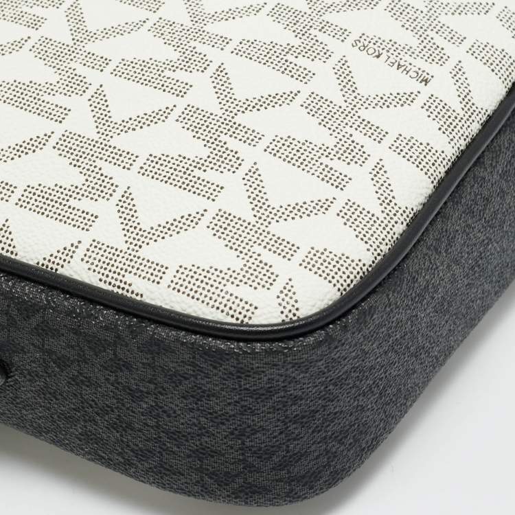 Pre Owned Michael Kors Jet Set Charm Large Tricolor Signature Coated Canvas Camera Crossbody Bag