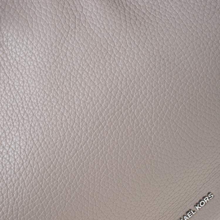 Pre Owned  MICHAEL Michael Kors Light Beige Leather Drawstring Hobo