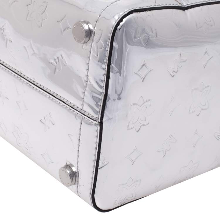 Pre Owned Michael Kors Metallic Silver Mirror Leather Kara Boston Bag