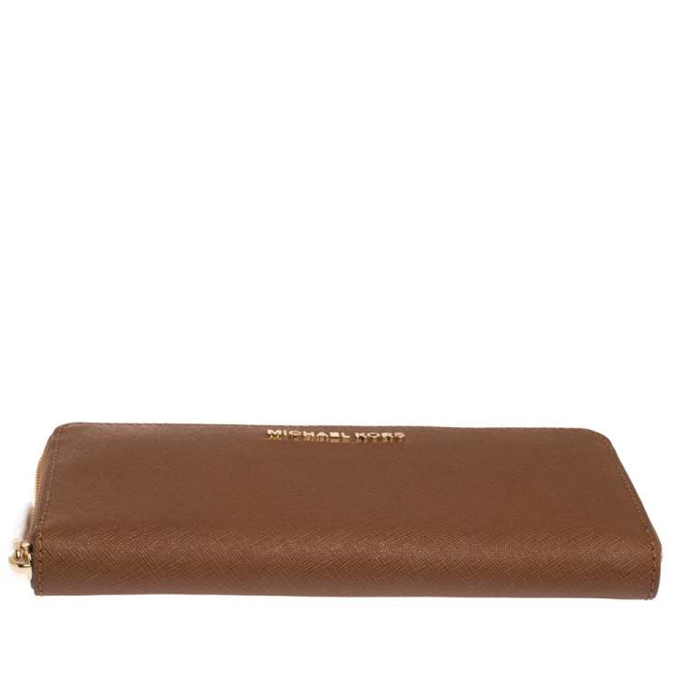 Pre Owned Michael Kors Brown Leather Jet Set Travel Continental Wallet