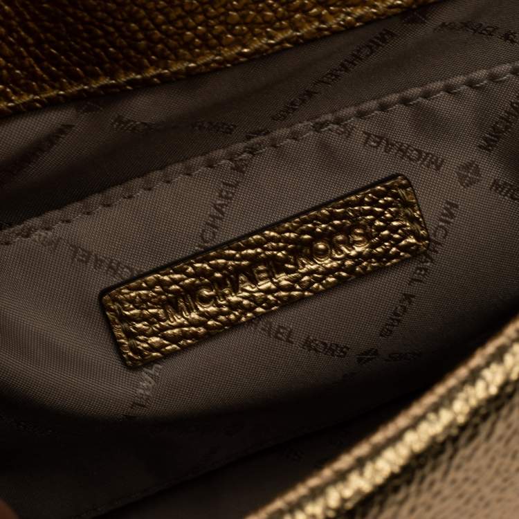 Pre Owned Michael Kors Gold Straw and Leather Kinsley Shoulder Bag