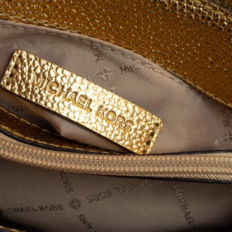 Pre Owned Michael Kors Gold Woven Straw and Leather XS Kinsley Top Handle Bag