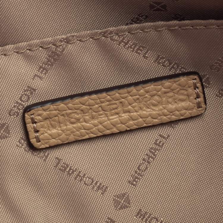 Pre Owned Michael Kors Beige Leather Large Jet Set Wristlet Clutch