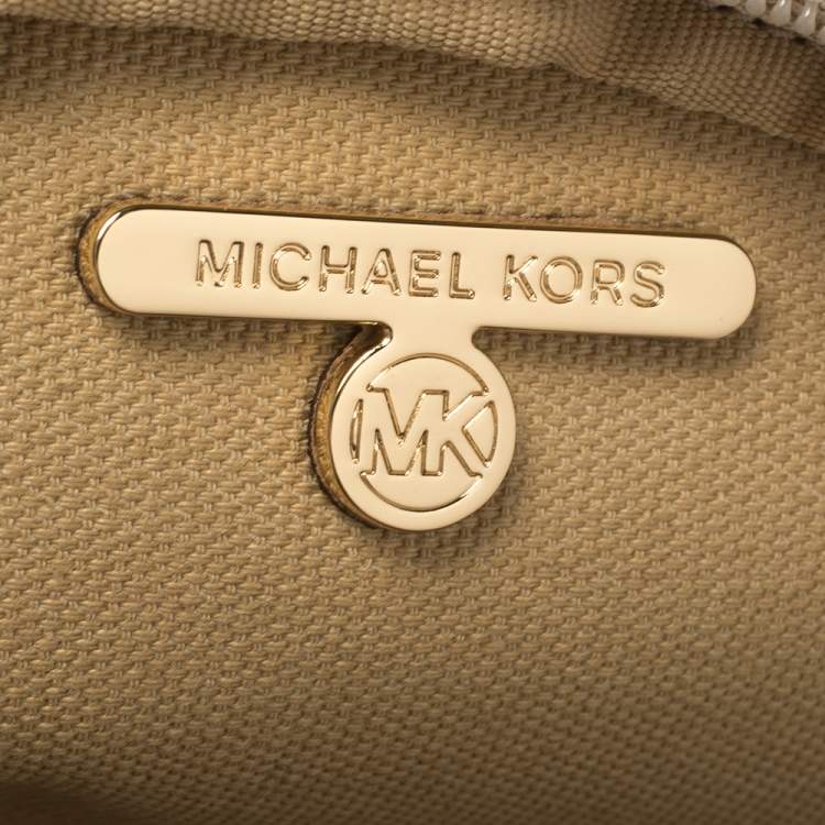 Pre Owned Michael Kors Signature Canvas Slater Convertible Backpack