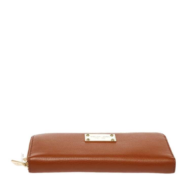 Pre Owned Michale Kors Tan Leather Jet Set Zip Around Continental Wallet
