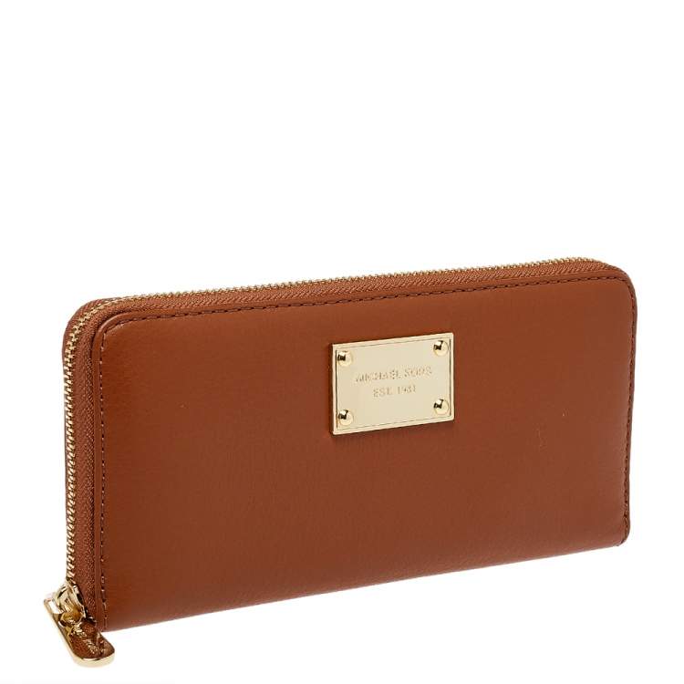 Pre Owned Michale Kors Tan Leather Jet Set Zip Around Continental Wallet