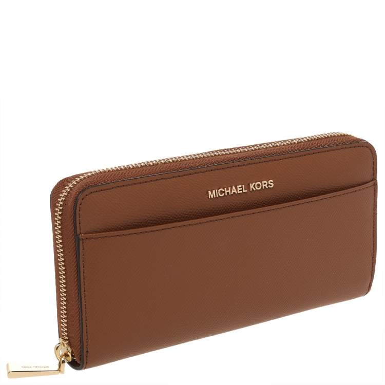 Pre Owned Michael Kors Brown Leather Jet Set Travel Zip Around Wallet