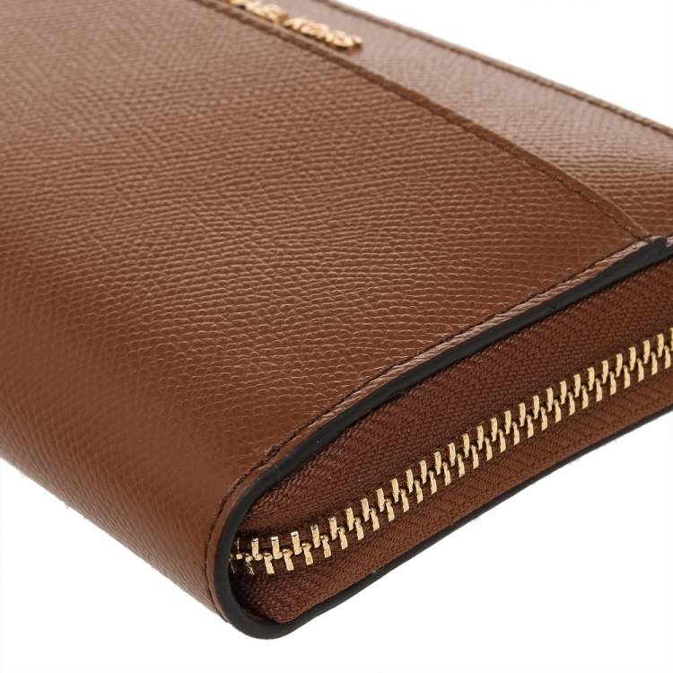 Pre Owned Michael Kors Brown Leather Jet Set Travel Zip Around Wallet
